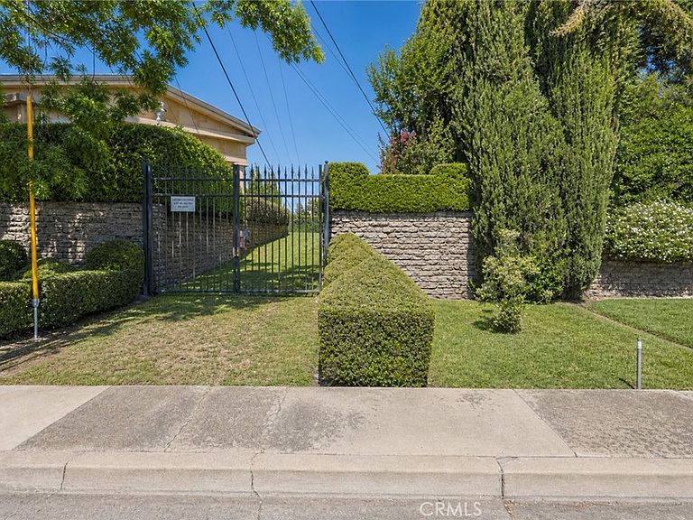 2021 W St photo 12