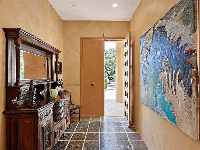 2021 W St photo 33