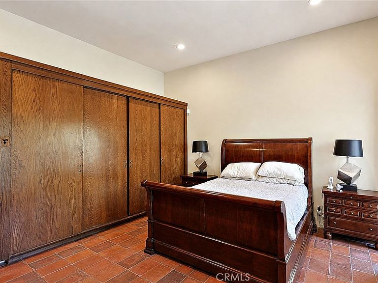 2021 W St photo 56