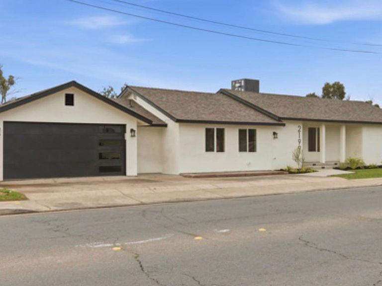 2199 Glen Ave photo 2