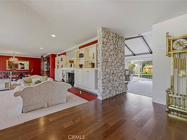 2653 E North Bear Creek Dr photo 5