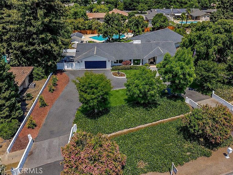 2653 E North Bear Creek Dr, Merced