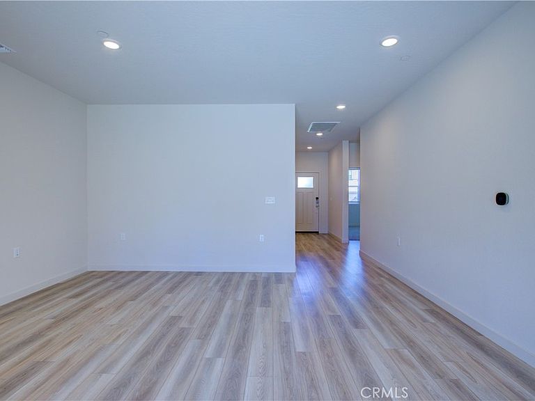 4721 Athena Dr photo 2