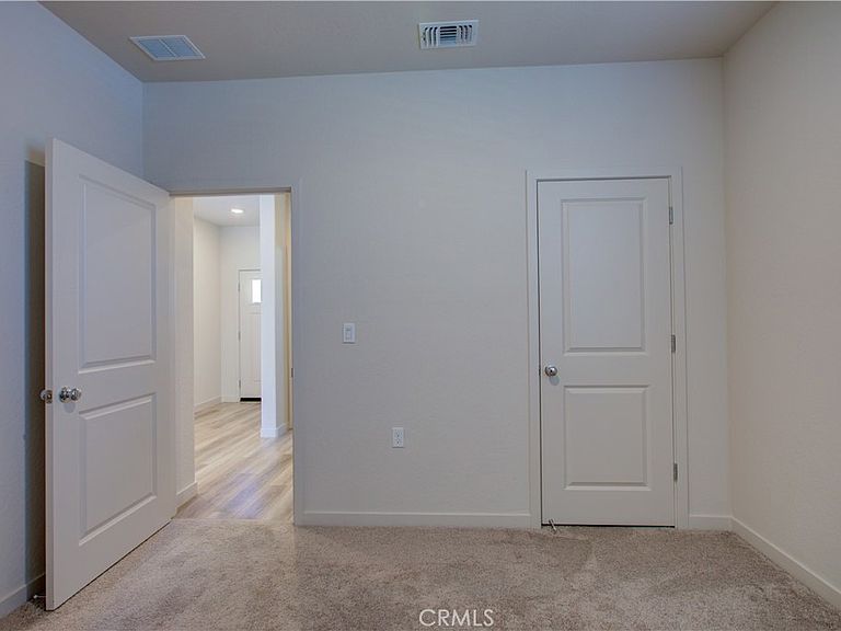 4721 Athena Dr photo 15