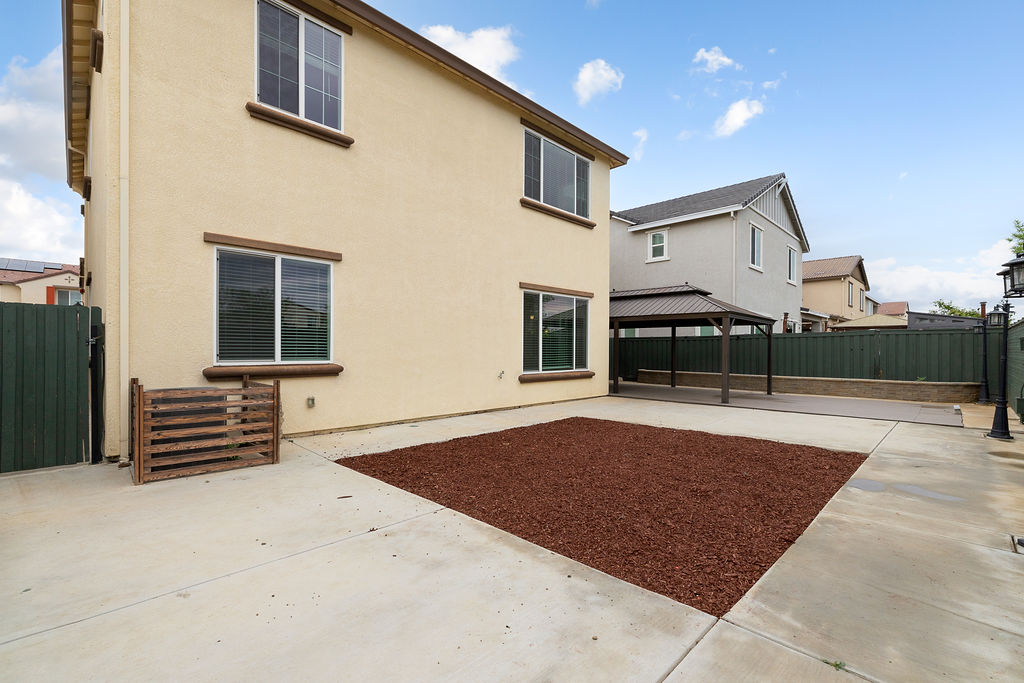 1652 Andromeda CT photo 4