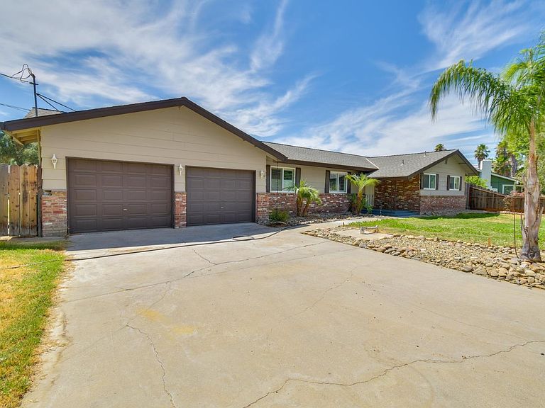 6034 Country Club Pl photo 2
