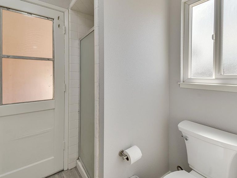 6034 Country Club Pl photo 14