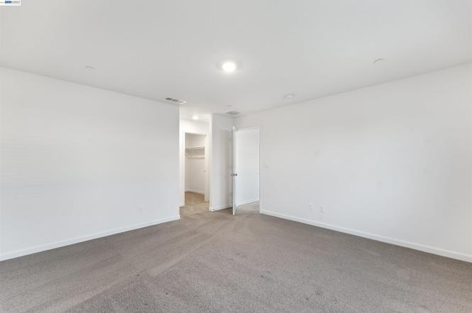 4577 Isabel Ct photo 14
