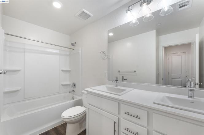 4577 Isabel Ct photo 15