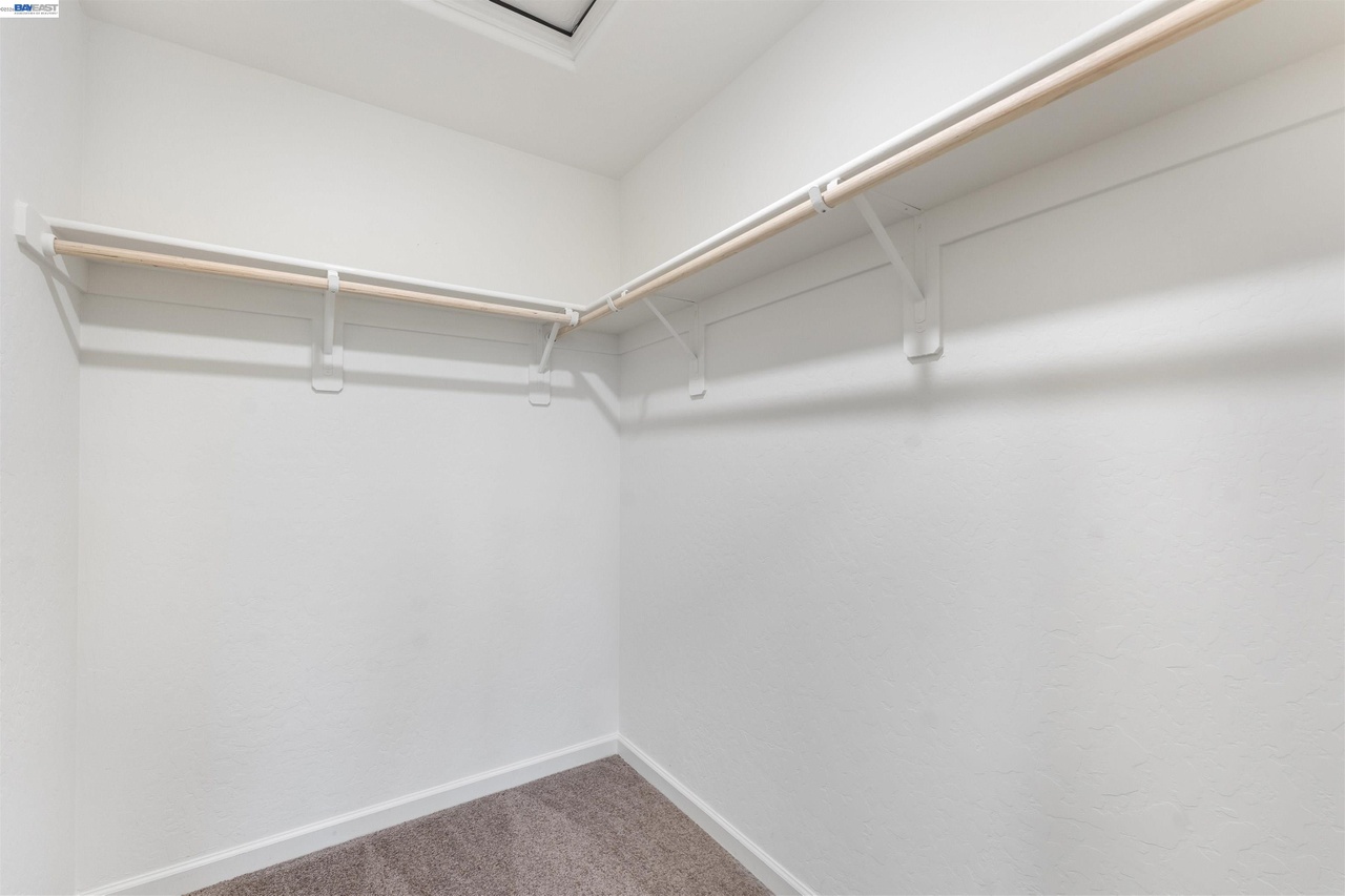 4577 Isabel Ct photo 16