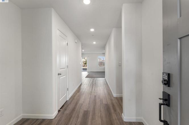 4577 Isabel Ct photo 22