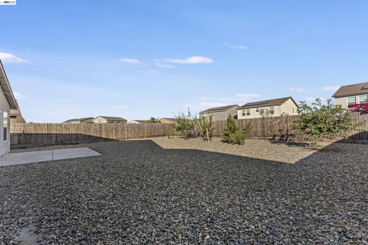 4577 Isabel Ct photo 27