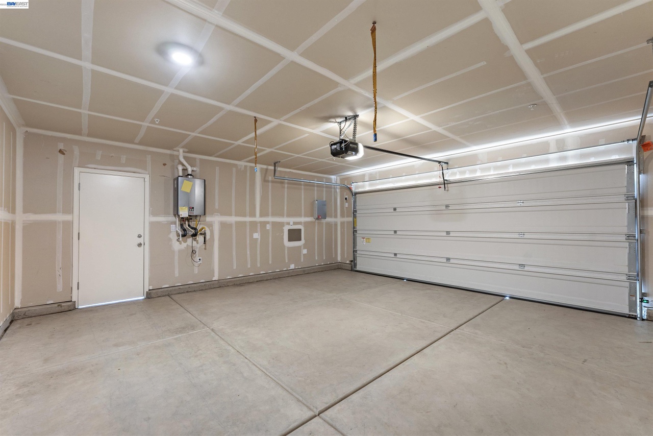 4577 Isabel Ct photo 28