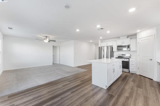 4577 Isabel Ct photo 30
