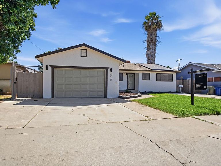 3210 Shamrock Ave, Merced